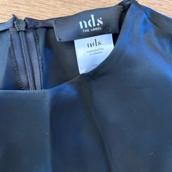 nds The Label SILK ORGANZA COLUMN DRESS WITH JEWEL EMBELLISHMENTS, Size S - Picture 5 of 6